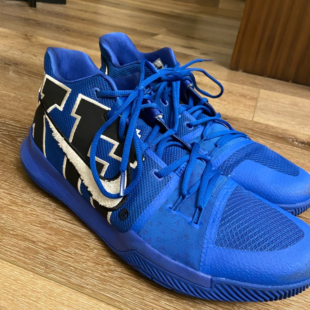 Nike Men’s Kyrie 3 Duke Size 14